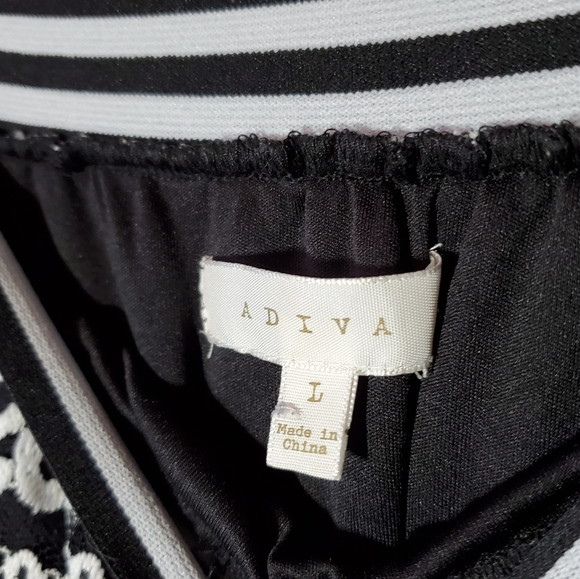 Black and white Lace overlay skirt Sz. L - Picture 3 of 4